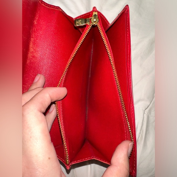 Louis Vuitton Epi Long Wallet - Picture 7 of 10